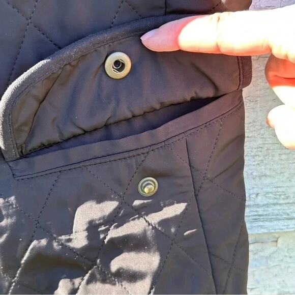 Talbots Women’s Small Black  Lightweight Quilted Vest - Picture 5 of 8